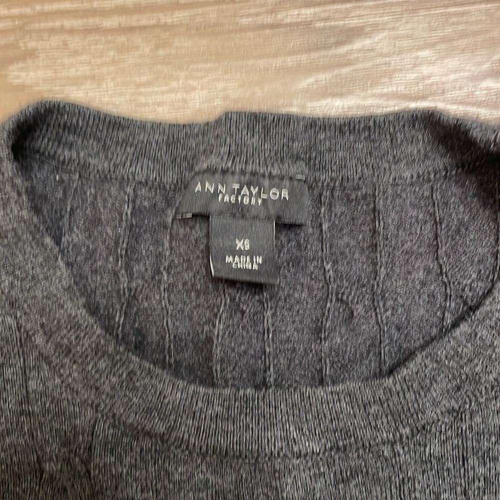 Cable Knit sweater - Picture 5 of 7